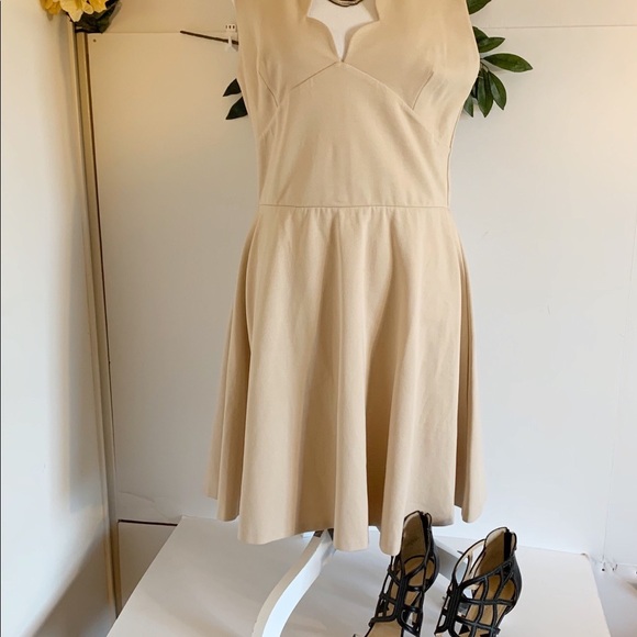 Love ady Dress! Size XL Beautiful! Cream Sexy - Picture 2 of 6